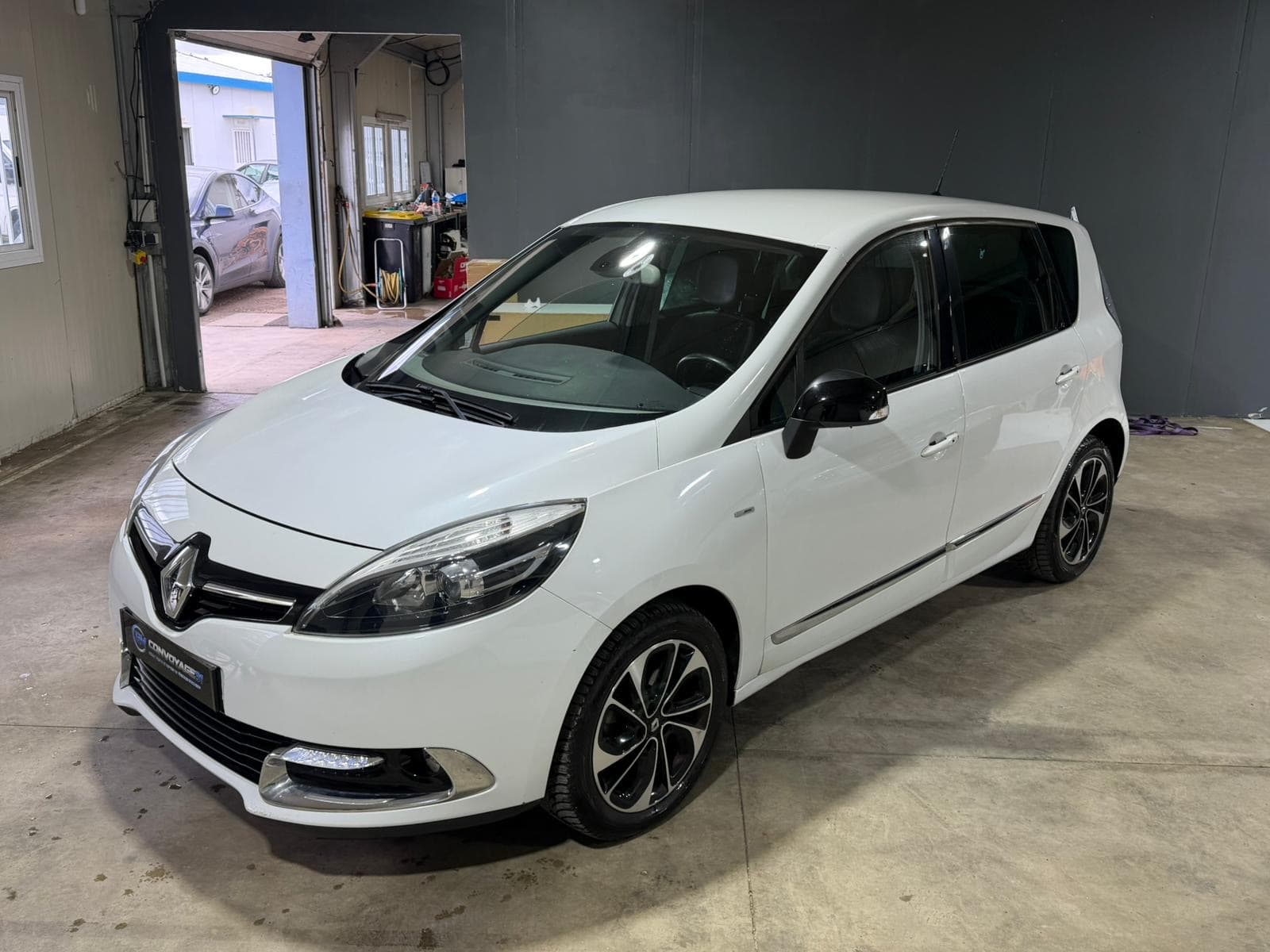 RENAULT SCENIC 1.2 TCE 130 CV ESSENCE FINITION BOSE