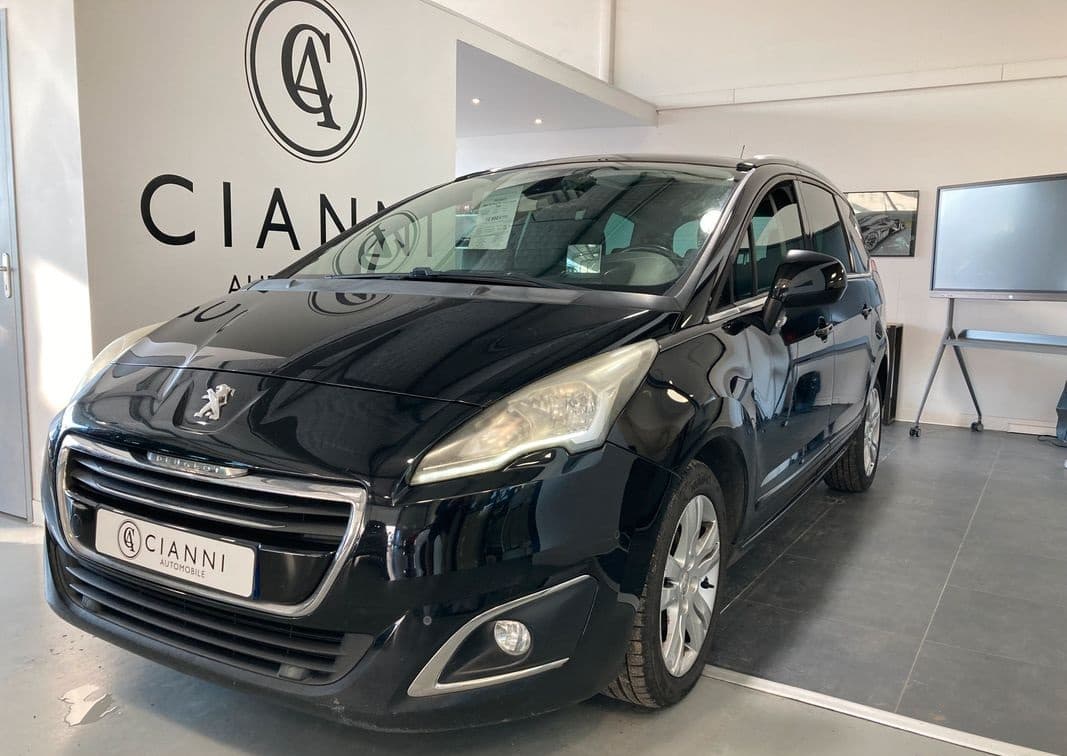 PEUGEOT 5008 2.0 BlueHDi 150 ch Allure S&S - Photo 1
